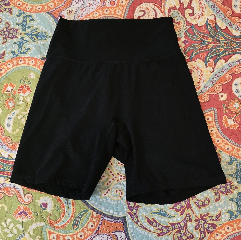 Aoxjox Black Trinity Shorts